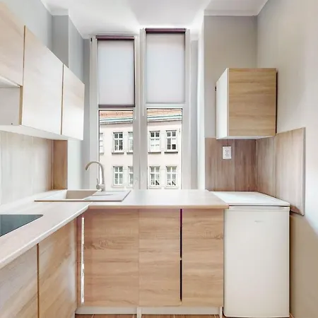 Zakatek W Centrum Przy Agorze アパート ビトム