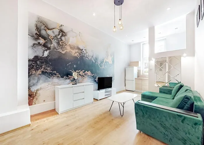 Zakatek W Centrum Przy Agorze * Бытом